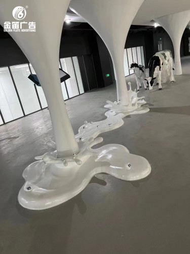 ​广州越秀集团风行牛奶展馆 室内牛奶展馆制作厂家  
