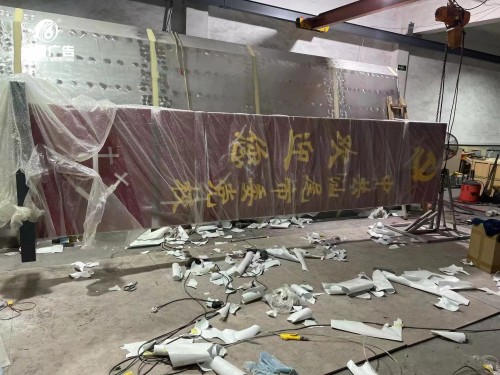 中共汕尾市党委校欢迎您立柱导视牌制作厂家 